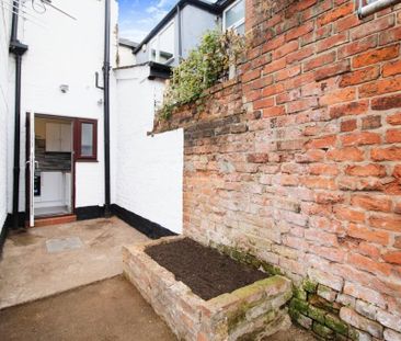 1 bedroom ground floor flat to rent - Photo 5