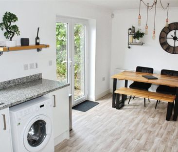 3 bedroom semi-detached house to rent - Photo 3