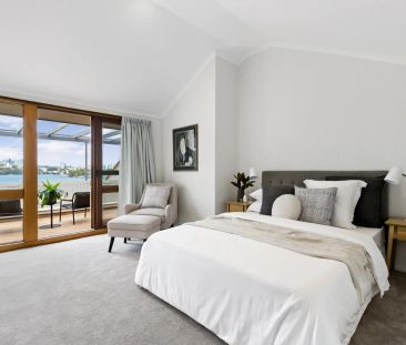 Terrace Style Living with Harbour Bridge Views NY Eve Spectacular -... - Photo 3