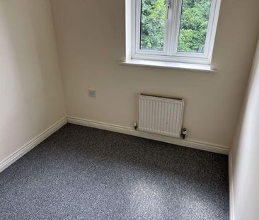 3 bedroom terraced house to rent - Photo 4