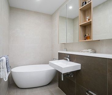 Contemporary four bedroom home in the heart of Rose Bay - Photo 4