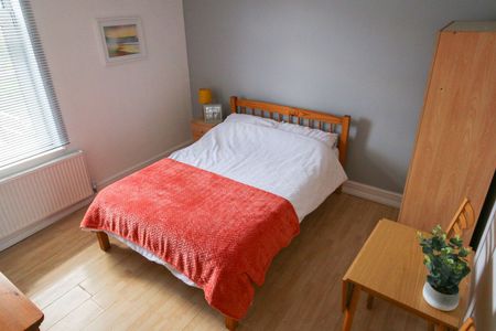 Albert Terrace, Lincoln, Lincolnsire, LN5 8DG - Photo 3