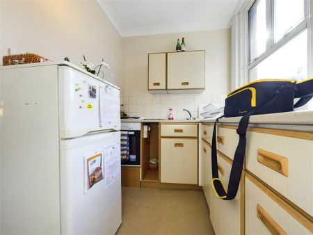 Studio to rent - Photo 5