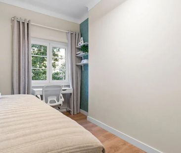 Rua Afonso Lopes Vieira, Lisbon, Lisbon 1700-070 - Photo 3