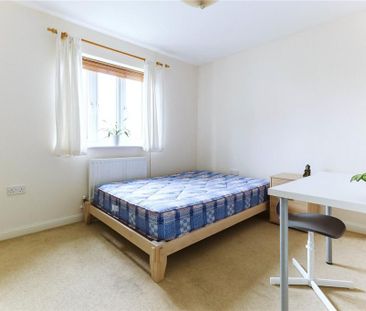 4 bedroom semi-detached house to rent - Photo 1