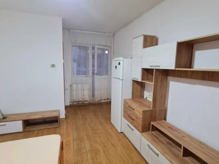 Garsoniera de inchiriat o camera Tudor Vladimirescu Alte proprietati in zona Tudor Vladimirescu - Fotografie 2