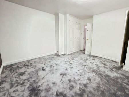 3 bedroom House To Let Total Size: 1066 SQ FT - Photo 3