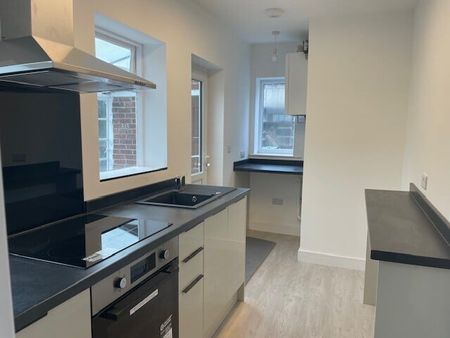 Church Street, Worksop, Langold - Photo 4