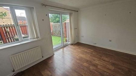 Birchington Avenue, Middlesbrough, TS6 - Photo 2