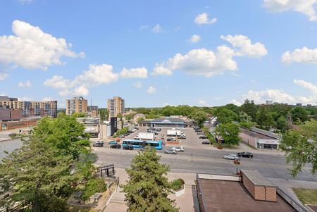 For Lease - 10330 Yonge Street Unit# 707, Richmond Hill, Ontario - Photo 3