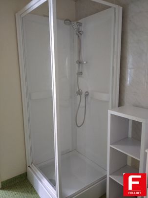 A louer appartement MEUBLE type F2 Carentan - 1er étage (50500) - Photo 1