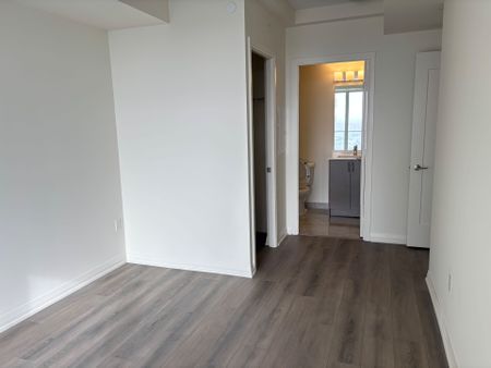 For Lease - 8960 Jane Street Unit# 1410, Vaughan, Ontario - Photo 2