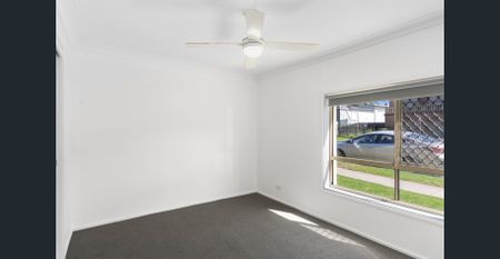 Modern Unit in Convenient location - Photo 4