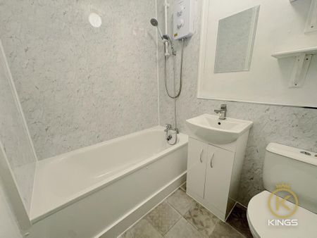 1 bedroom ground floor flat to rent - Photo 4