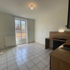APPARTEMENT T3 A LOUER LYON 9EME ARRONDISSEMENT l'Industrie-Le Bourg - Photo 2