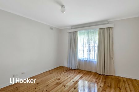 24 Thorndon Crescent, Paradise SA, Belconnen - Photo 3