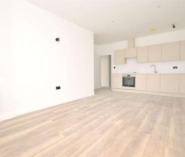 London Road, Redhill, Surrey, RH1 - Photo 4