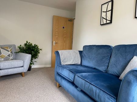 3 Bed - Flat 3, Cathedral Court â€“ 3 Bed - Photo 3