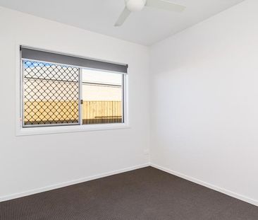 NEWLY BUILT DUPLEX IN WONDUNNA - Photo 1