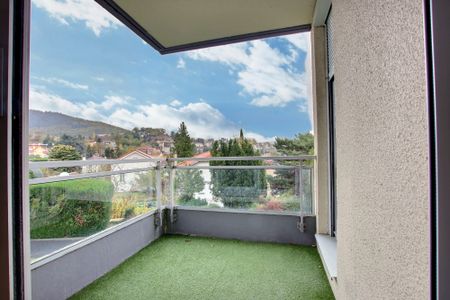 Location Appartement 5 pièces 120m² CHAMALIERES 63400 - Photo 5