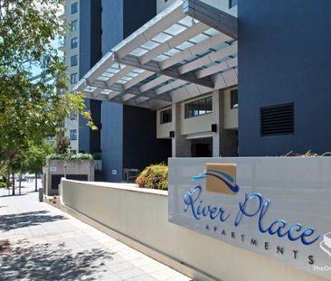 Unfurnished Two Bedroom Two Bathroom Apartment - Photo 6