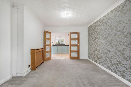 Aintree Grove - Photo 3