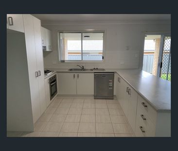 FOUR BEDROOM FAMILY HOME - Photo 5