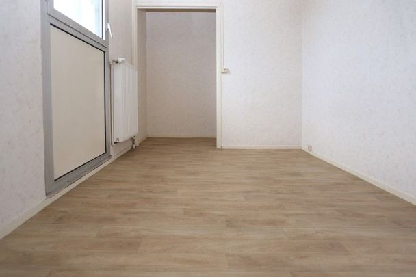 Appartement – Type 2 – 38m² – 247.93 € – CHÂTEAUROUX - Photo 1