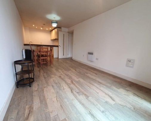 1 bedroom flat to rent - Photo 1