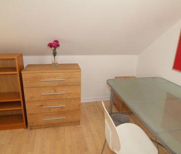 5 bedroom terraced house to rent - Photo 2