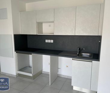 Location Appartement 2 pièces 38m² PORT DE BOUC 13110 - Photo 4