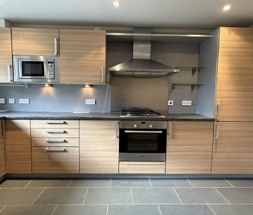 3 bedroom terraced house to rent - Photo 5