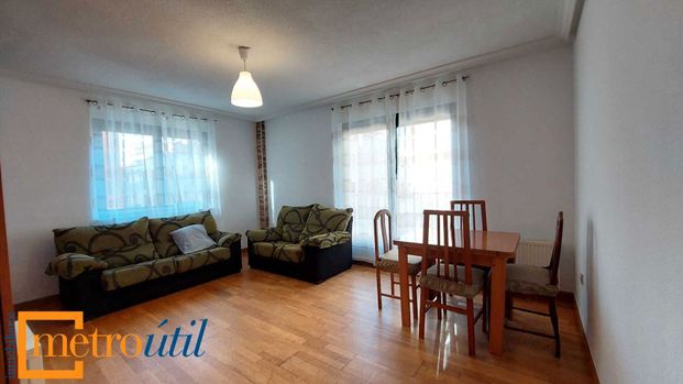 Piso de alquiler en Calle Fernando de Rojas, Salesas - Photo 1