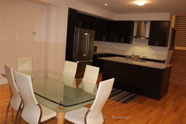 For Lease - 5 Jodphur Lane, Richmond Hill, Ontario - Photo 1