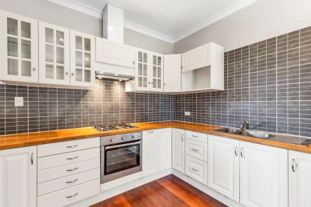 38 Redmond Road, Hamilton Hill WA 6163 - Photo 5