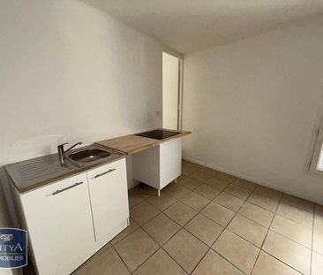 Location Appartement 3 pièces 68m² CARPENTRAS 84200 - Photo 2