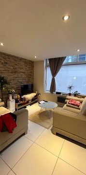 1 Bed Flat, Butts Court, LS1 - Photo 1