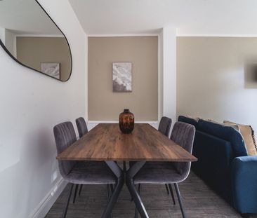 2 Bed Flat, Llanvanor Road, NW2 - Photo 4