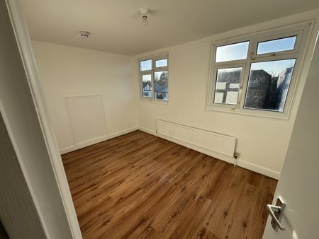 5 Bed Terraced House, Meopham Road, CR4 - Photo 5