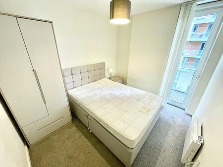 2 bedroom apartment to rent - Photo 3