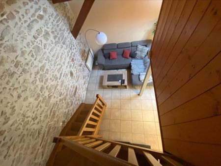 Location Appartement 3 pièces 61m² LA TOUR DE SALVAGNY 69890 - Photo 2