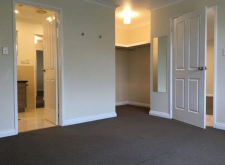 Warm and Homely! - Photo 2