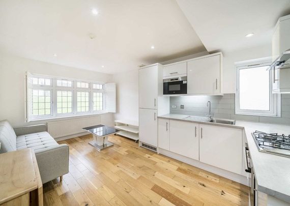 Crescent Way, SW16 3AJ, London - Photo 1