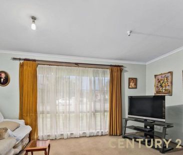 Comfortable Family Living - Photo 3