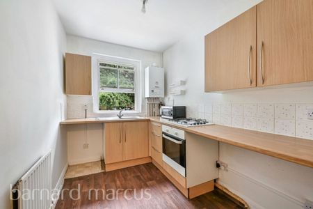 Westbury Road, NEW MALDEN - Photo 3
