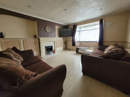 4 Bed Semi-Detached House, Westhorne Avenue, SE9 - Photo 5
