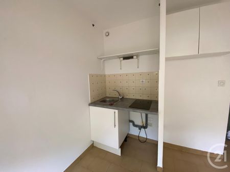 Location Appartement 1 pièce 23m² MONTPELLIER 34090 - Photo 2