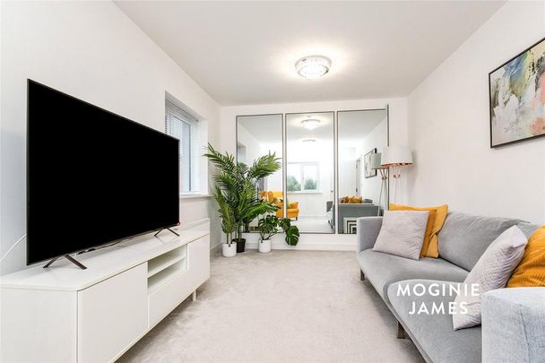 5 bedroom detached house to rent - Photo 1