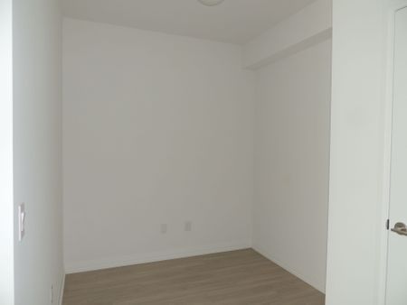 For Lease - 8 Widmer Street Unit# 3307, Toronto, Ontario - Photo 3