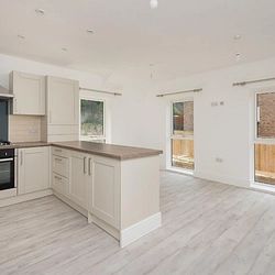 Rosewood Heights, Coombe Valley Road, Dover, CT17 0FJ, Kent - Photo 2